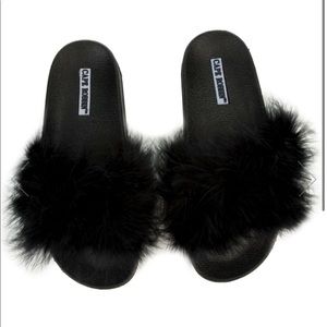🥳BOGO🥳 Cape Robbin Women Black Fur FlipFlopSlide
